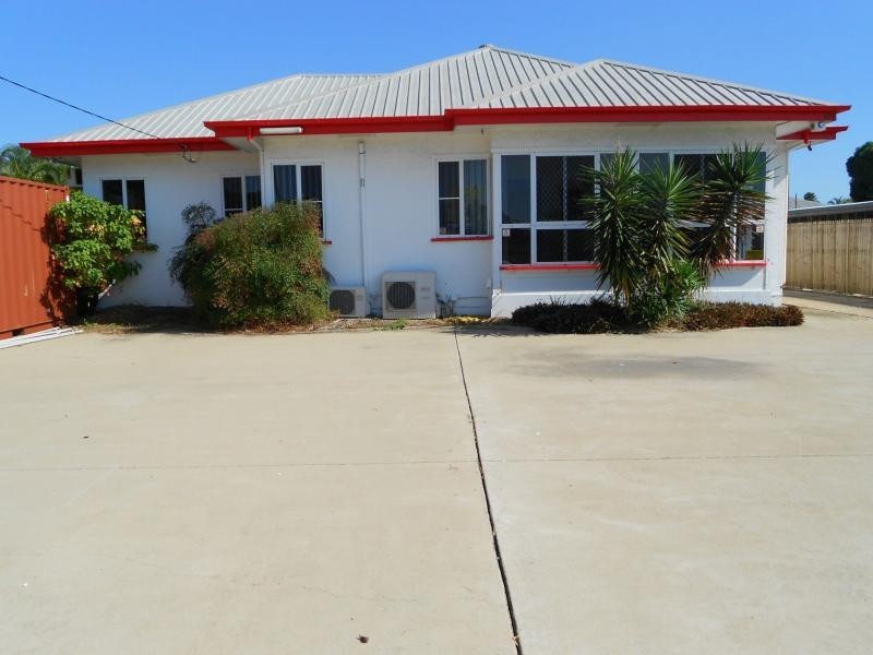 171 Kings Road, Pimlico QLD 4812