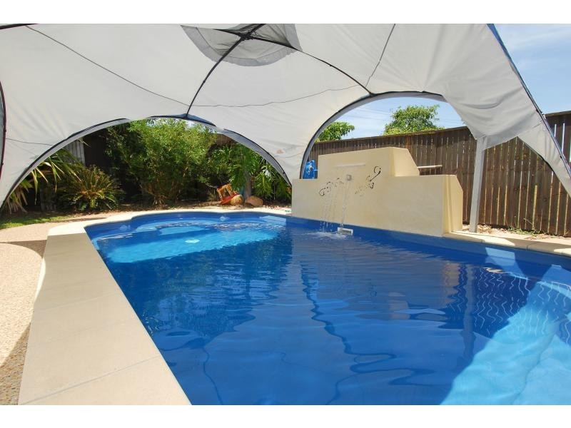 10 Riverstone Court, Mount Louisa QLD 4814