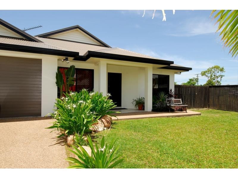 10 Riverstone Court, Mount Louisa QLD 4814