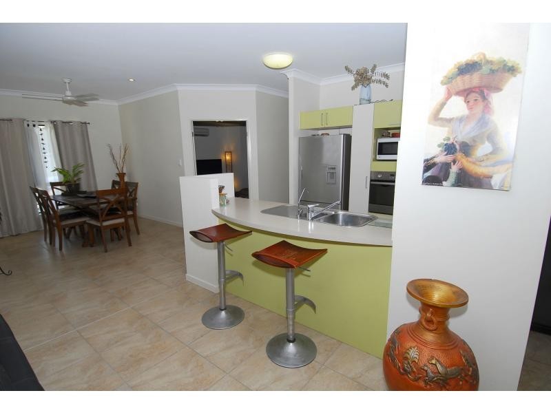 10 Riverstone Court, Mount Louisa QLD 4814