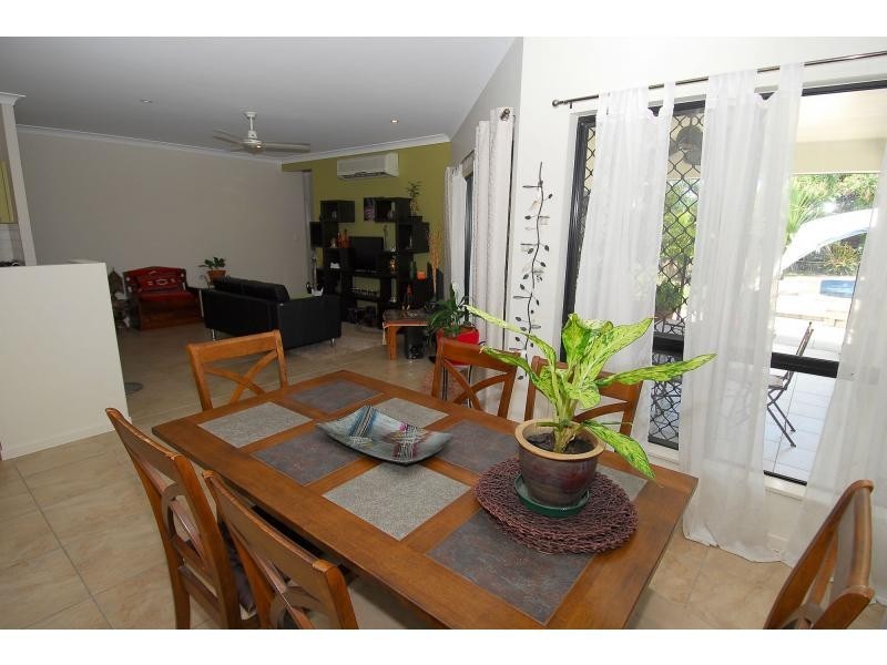 10 Riverstone Court, Mount Louisa QLD 4814