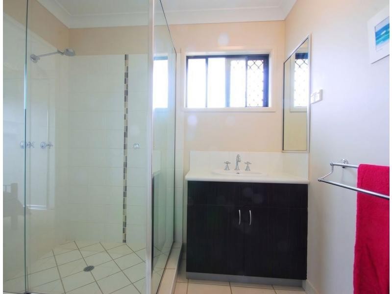 16 Wexford Crescent, Mount Low QLD 4818