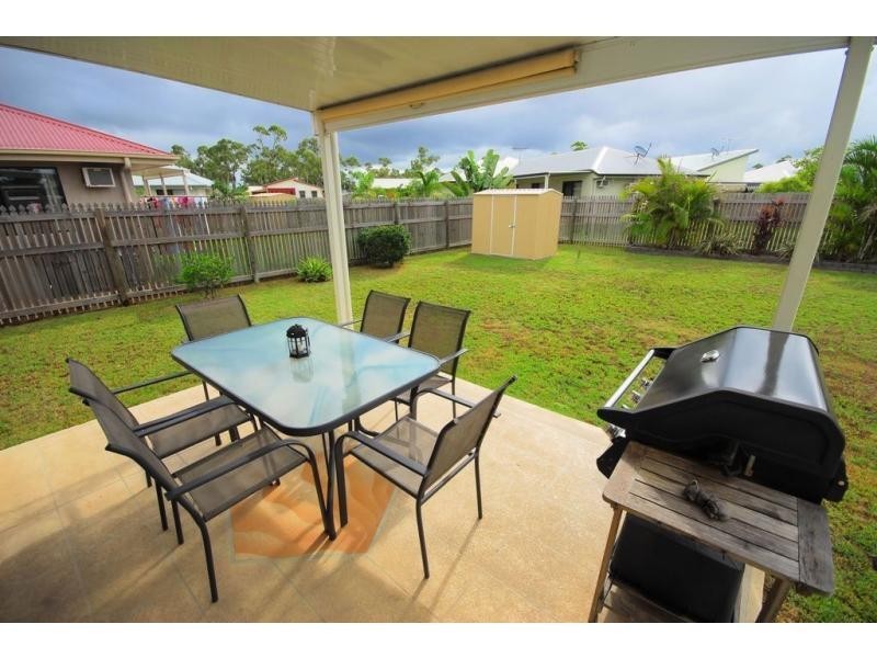 16 Wexford Crescent, Mount Low QLD 4818