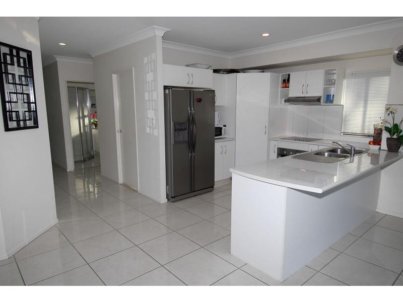 14 Lores Court, Jensen QLD 4818