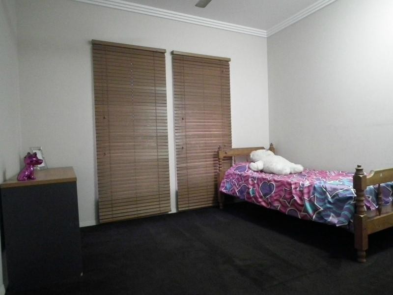 14 Genesta Court, Bushland Beach QLD 4818