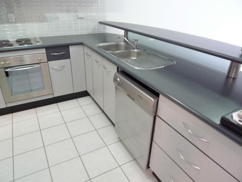 2/29 Soule Street, Hermit Park QLD 4812