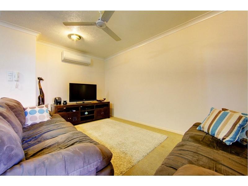 16/17 Canterbury Road, Kirwan QLD 4817