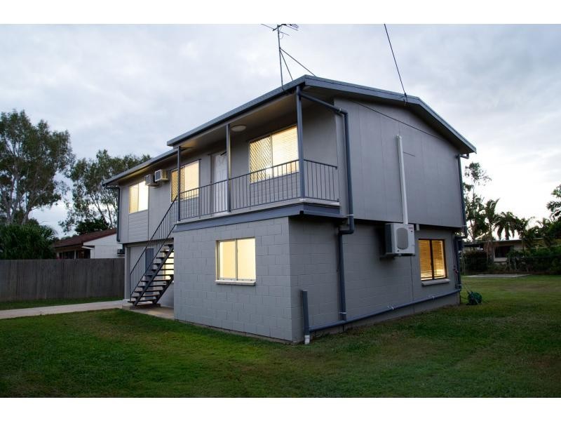 8 Rebecca Court, Rasmussen QLD 4815
