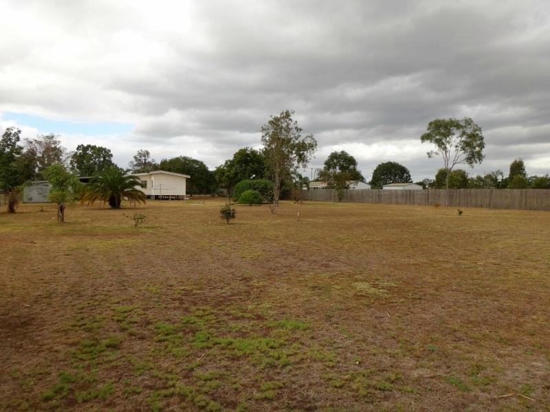 12 Robinson Street, Yabulu QLD 4818