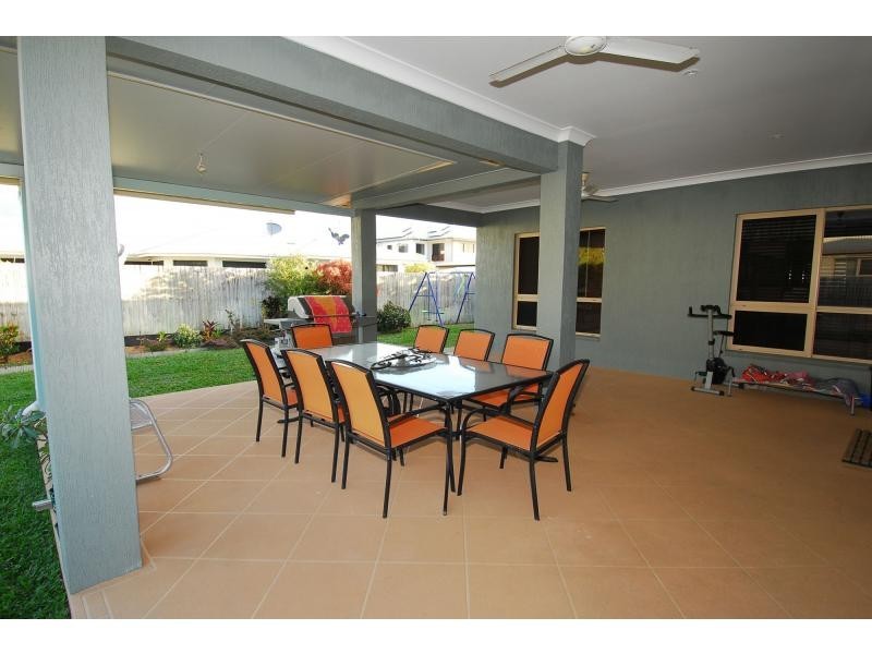 85 River Boulevard, Fairfield Waters, Idalia QLD 4811