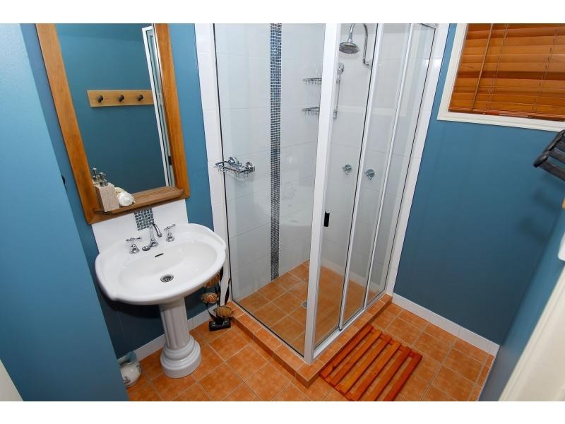 11 Pacific Avenue, Bushland Beach QLD 4818