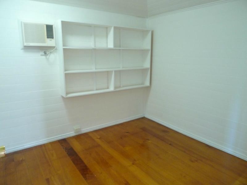 Hermit Park QLD 4812