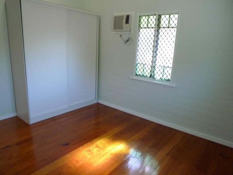 Hermit Park QLD 4812