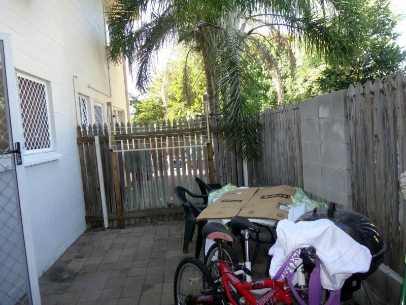 Unit 4/114 Mitchell Street, North Ward QLD 4810