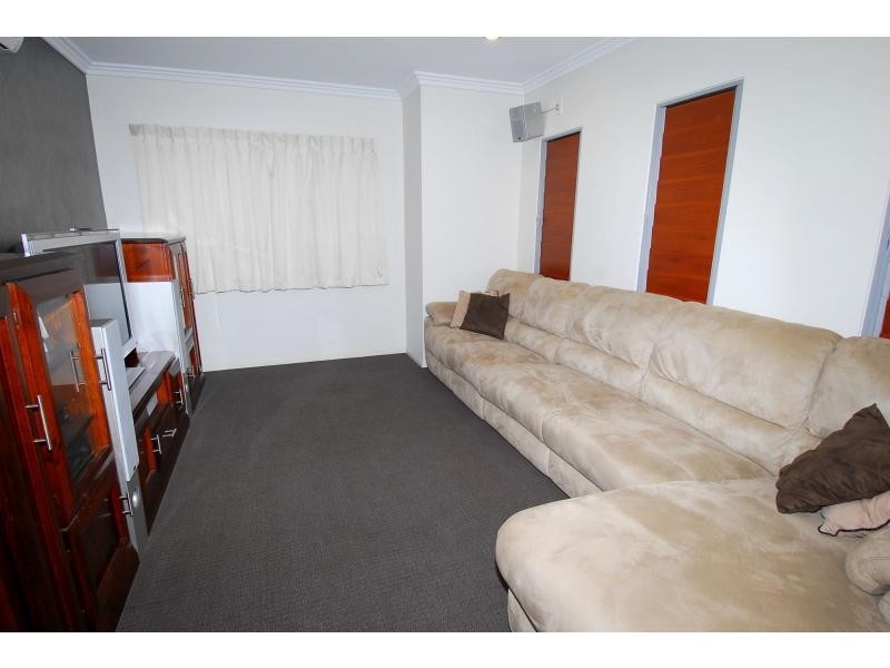 18 Beach Oak Drive, Sanctum Estate, Mount Low QLD 4818