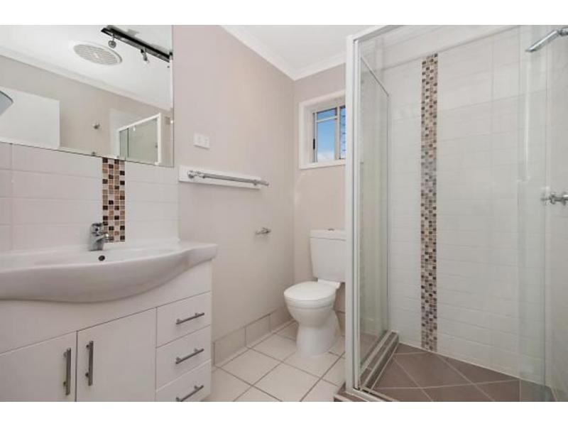 1/27 Harold Street, West End QLD 4810