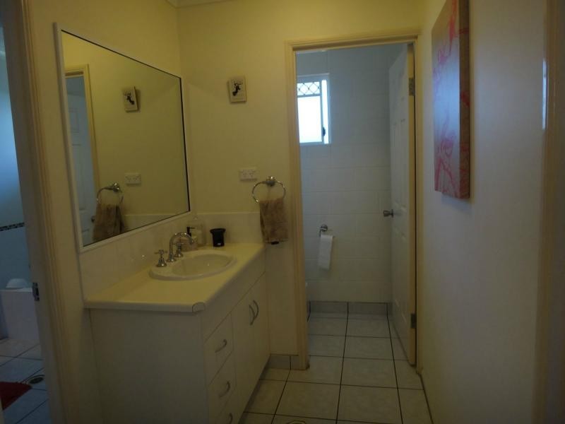 6 Bedrock Court, Mount Louisa QLD 4814