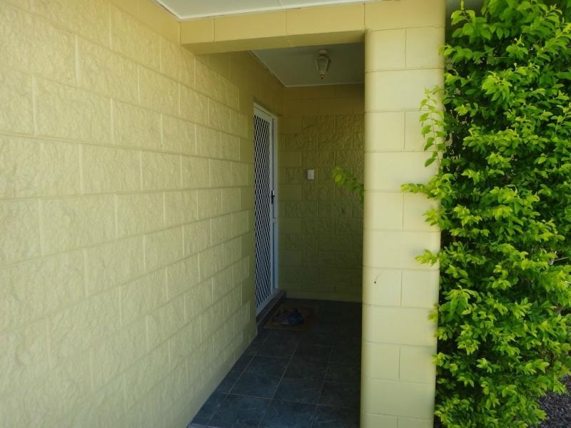 6 Bedrock Court, Mount Louisa QLD 4814