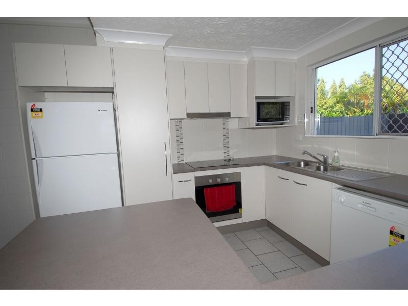 Unit 2/46 Grosvenor Street, Pimlico QLD 4812