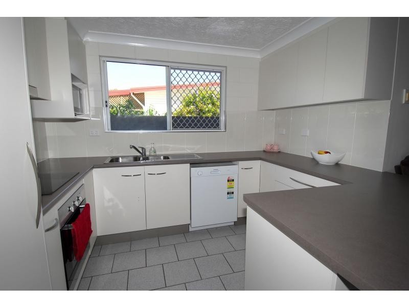 Unit 2/46 Grosvenor Street, Pimlico QLD 4812