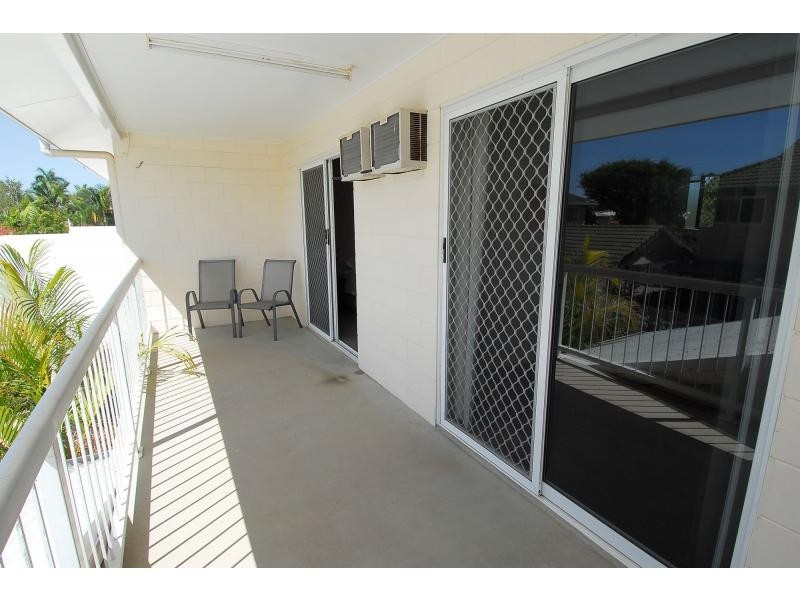 Unit 2/46 Grosvenor Street, Pimlico QLD 4812