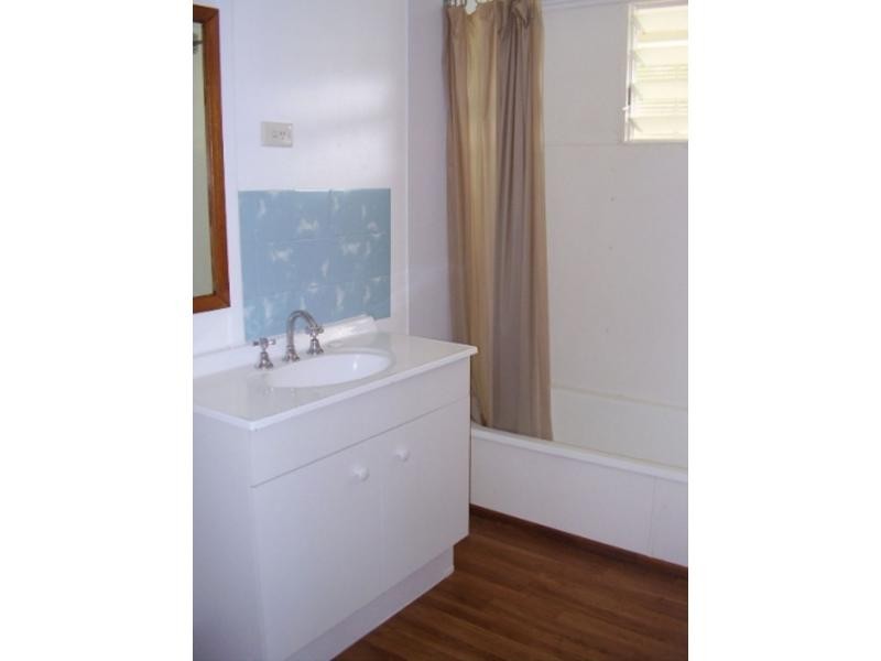 Pimlico QLD 4812