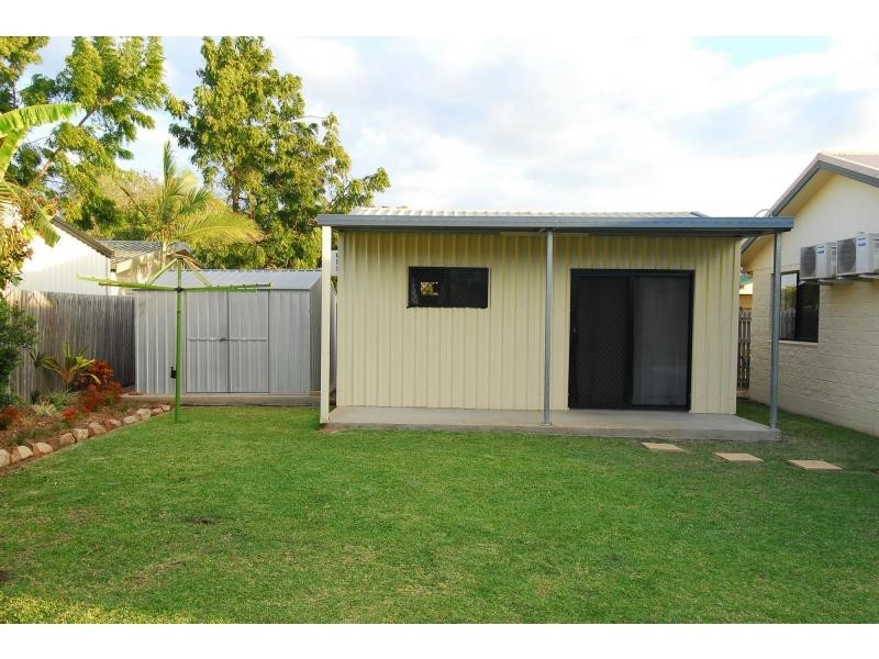 234 Pinnacle Drive, Rasmussen QLD 4815