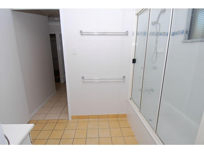 234 Pinnacle Drive, Rasmussen QLD 4815