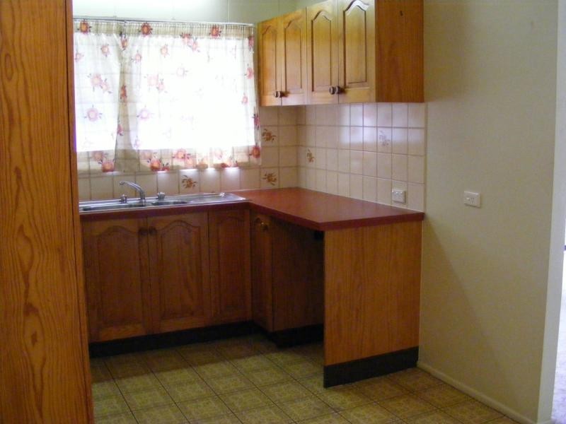 Unit 4/26 Cavendish Street, Pimlico QLD 4812