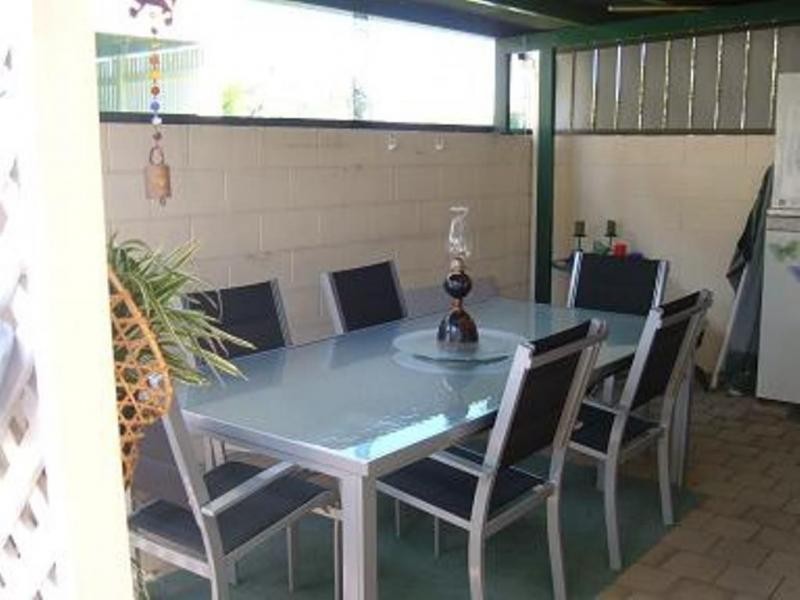 Unit 4/26 Cavendish Street, Pimlico QLD 4812