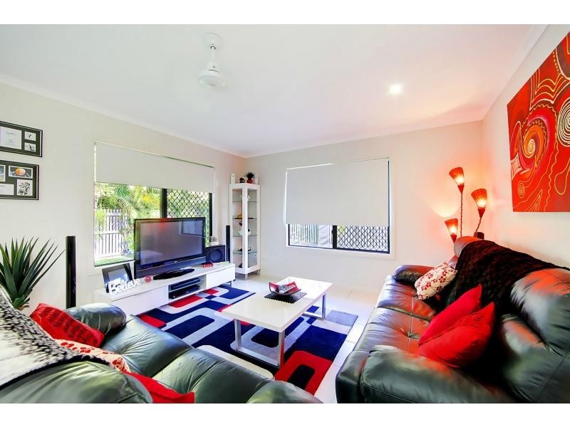 8A Gladstone Street, Pimlico QLD 4812