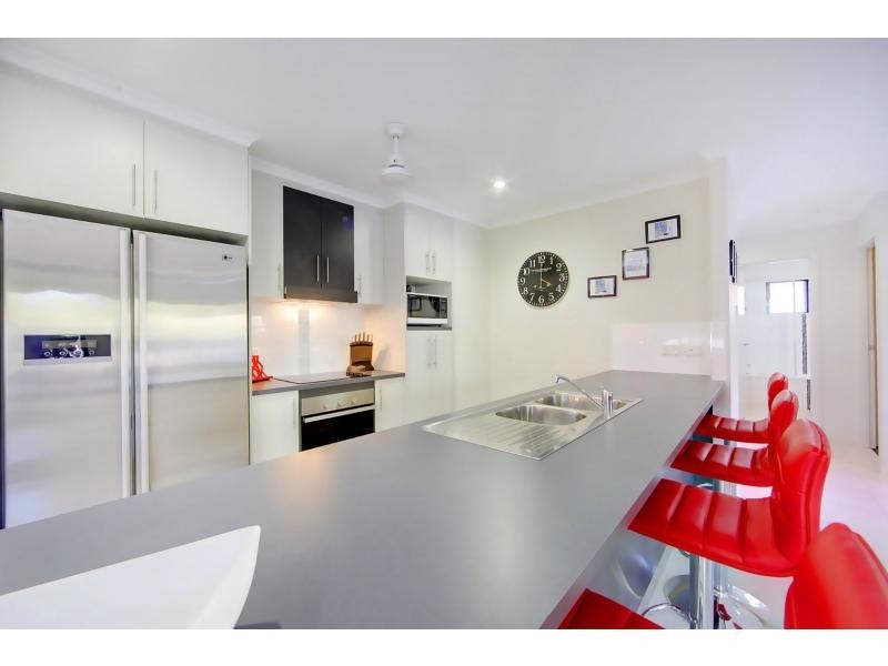 8A Gladstone Street, Pimlico QLD 4812