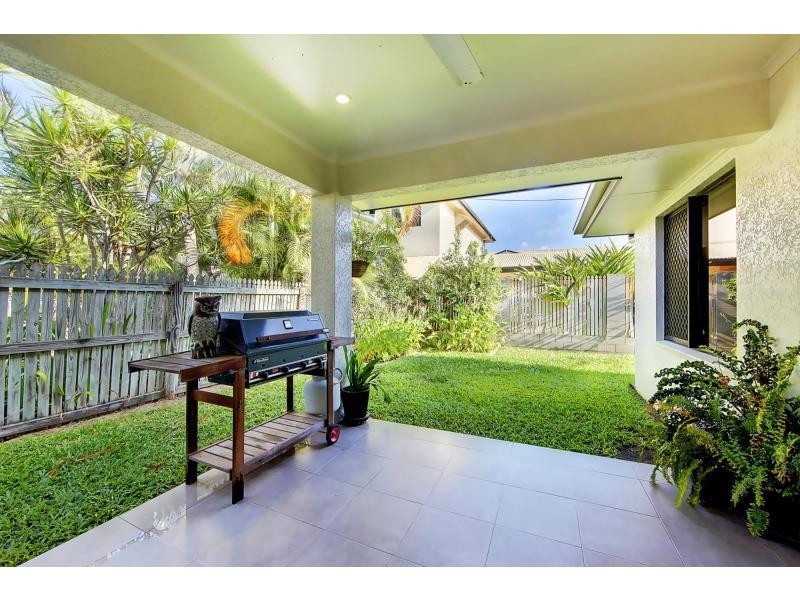 8A Gladstone Street, Pimlico QLD 4812