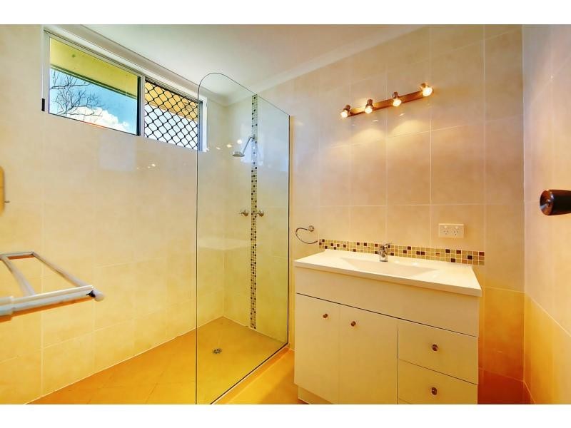 197 Upper Miles Avenue, Kelso QLD 4815