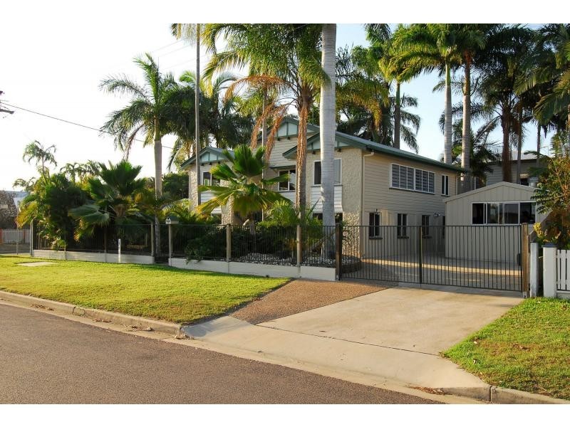 3 John Street, West End QLD 4810