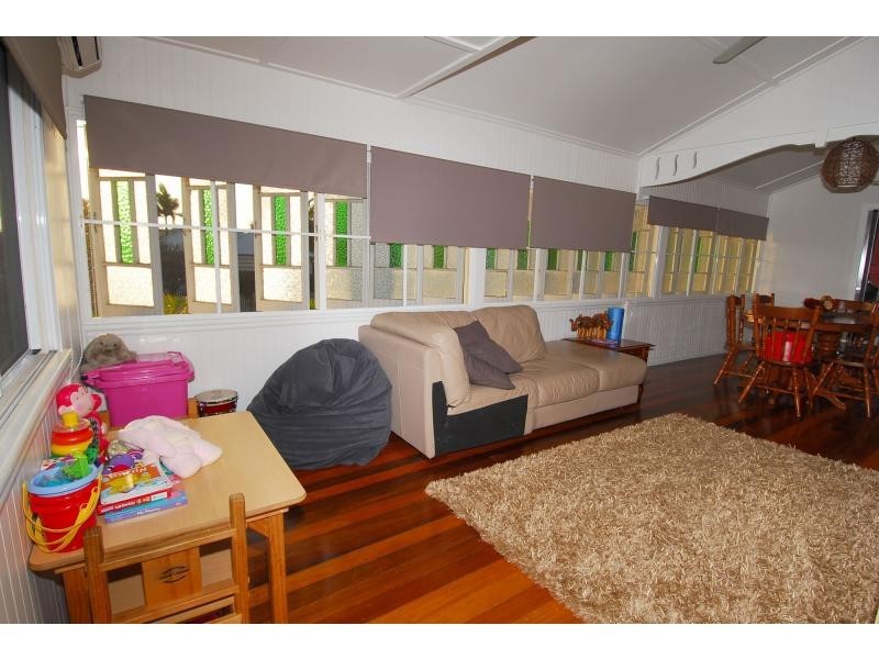 3 John Street, West End QLD 4810