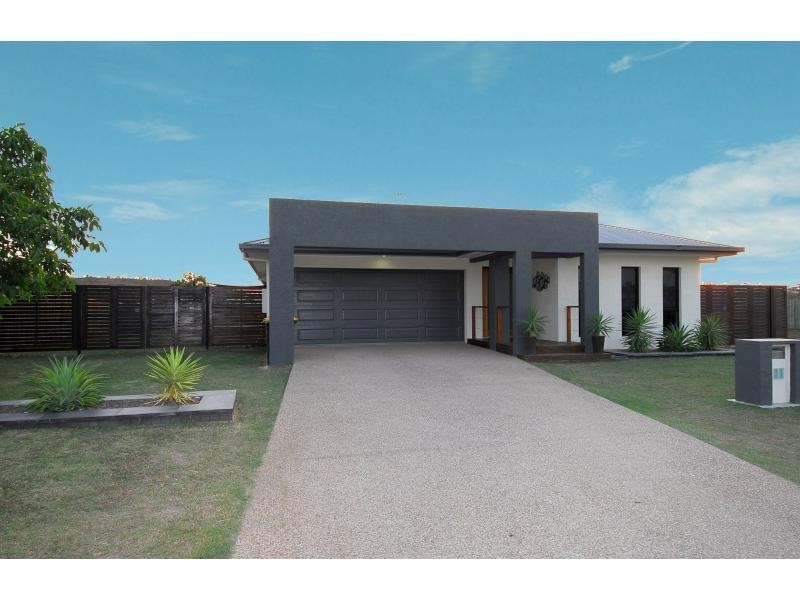 21 Mariala Court, Bushland Beach QLD 4818