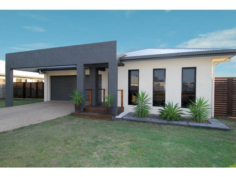 21 Mariala Court, Bushland Beach QLD 4818