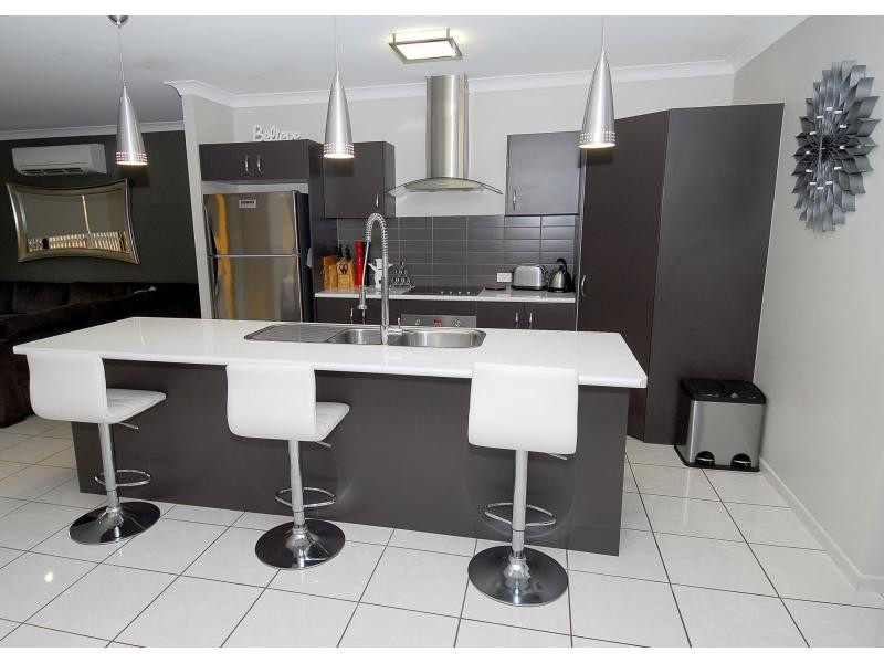 21 Mariala Court, Bushland Beach QLD 4818