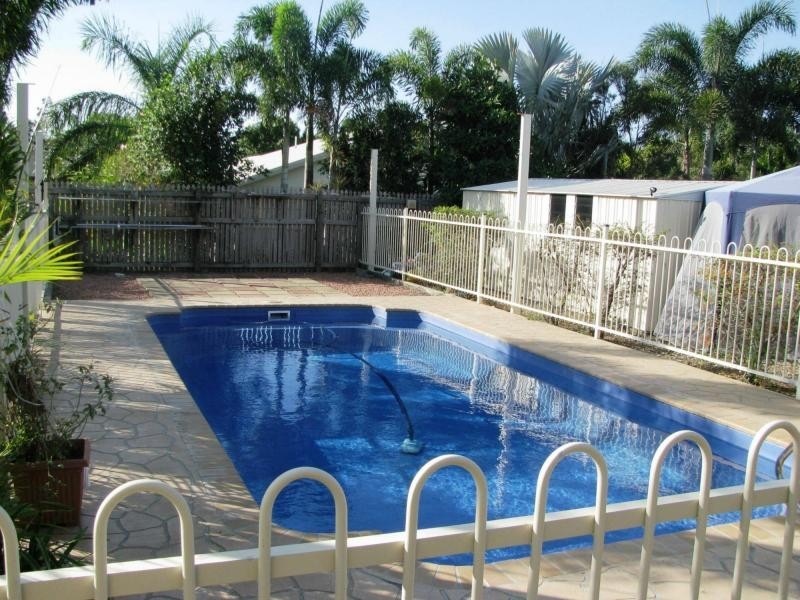 21 Crestbrook Drive, Mount Louisa QLD 4814