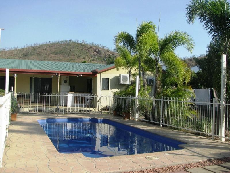 21 Crestbrook Drive, Mount Louisa QLD 4814