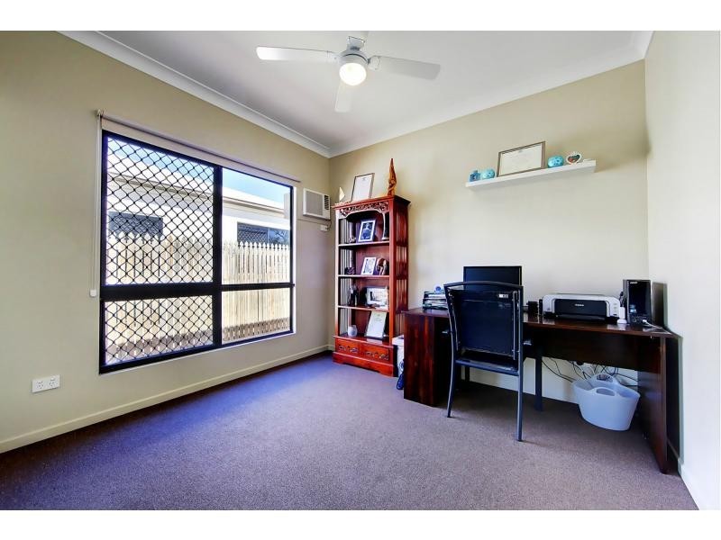 9 Rushtons Way, Mount Louisa QLD 4814