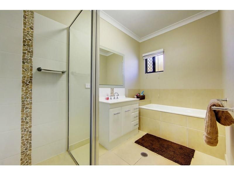 9 Rushtons Way, Mount Louisa QLD 4814