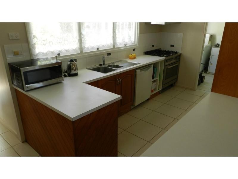 36 Wellington Street, Mundingburra QLD 4812