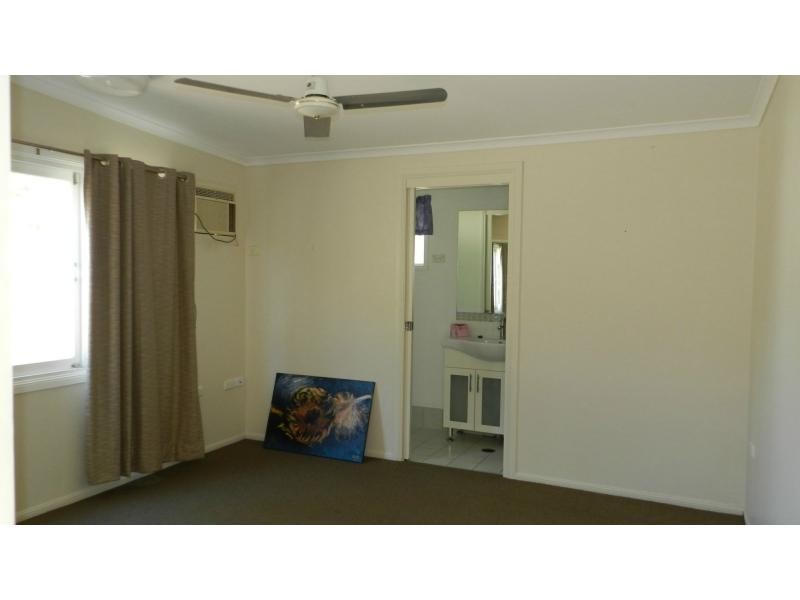 36 Wellington Street, Mundingburra QLD 4812