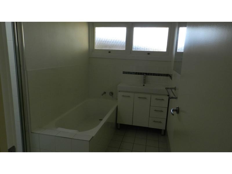 36 Wellington Street, Mundingburra QLD 4812