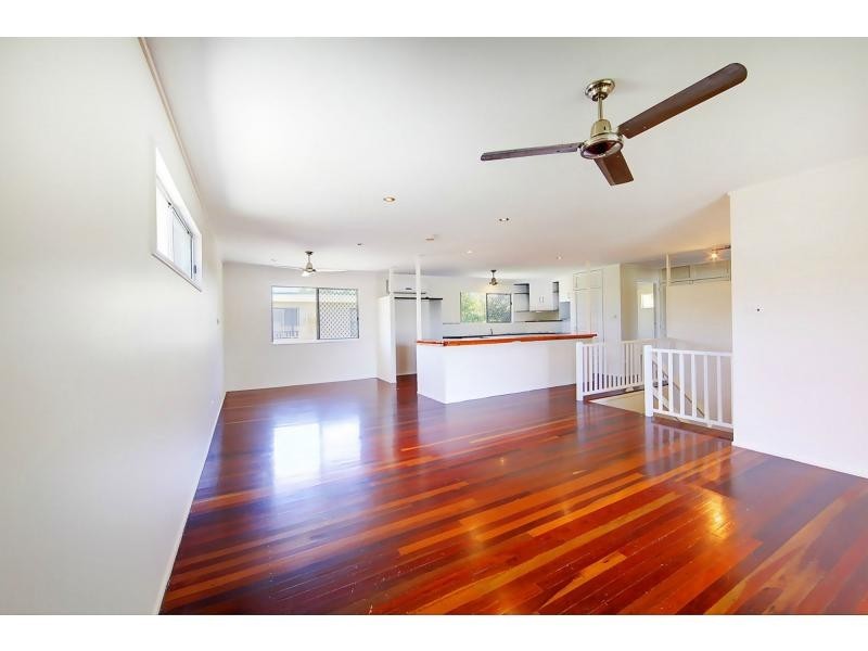 5 Karina Crescent, Rasmussen QLD 4815