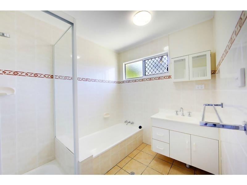 5 Karina Crescent, Rasmussen QLD 4815