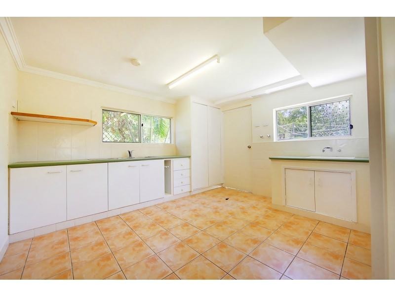 5 Karina Crescent, Rasmussen QLD 4815