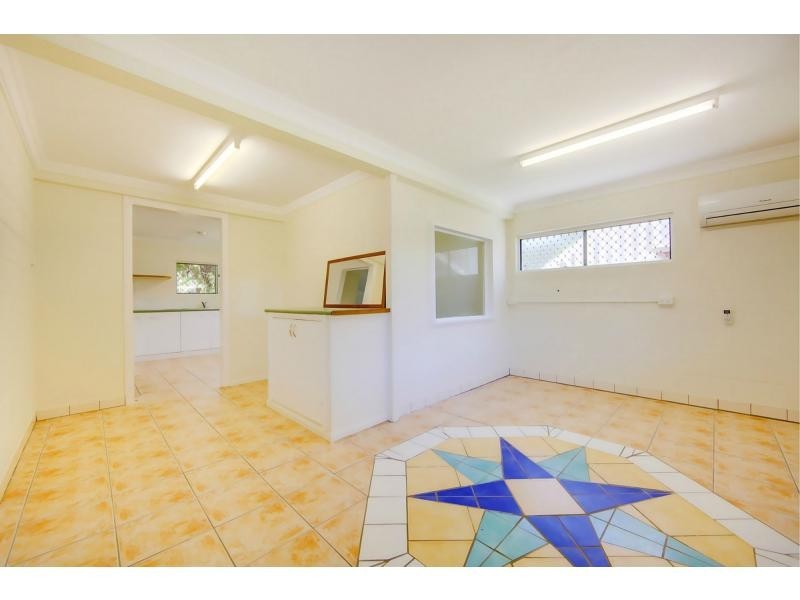5 Karina Crescent, Rasmussen QLD 4815
